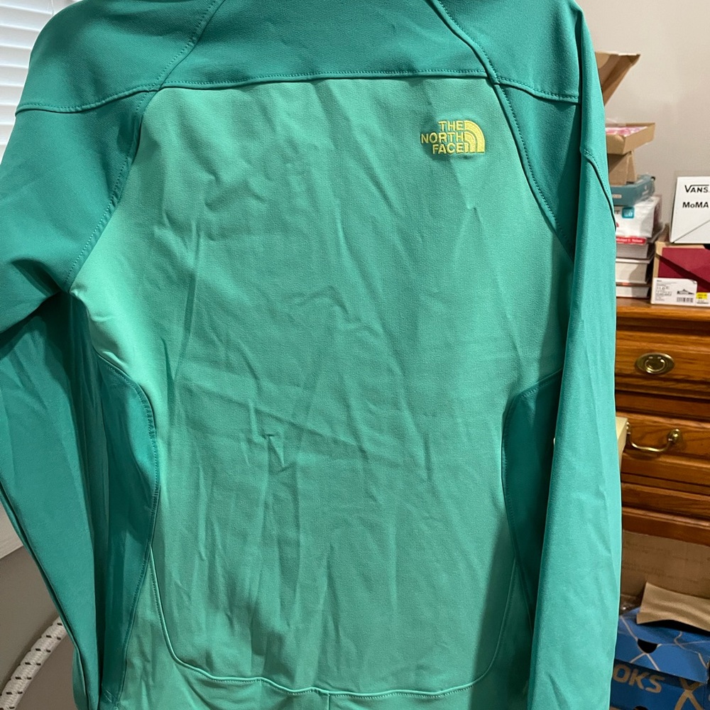 North face nimble nwt size small